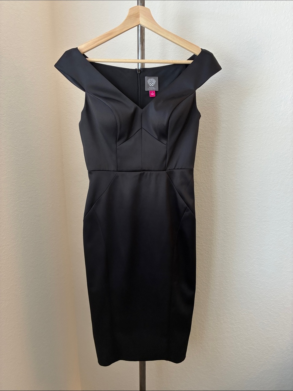 Vince Camuto sz 2 Black Cocktail Dress Low-Shine Satin Midi Classic